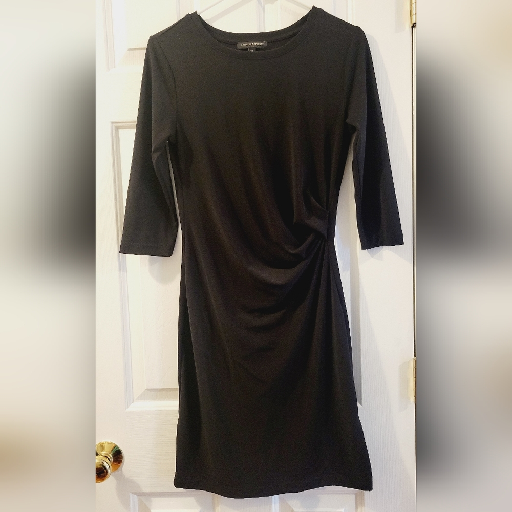 Banana Repuplic XS Beautiful Black Sleek Dress